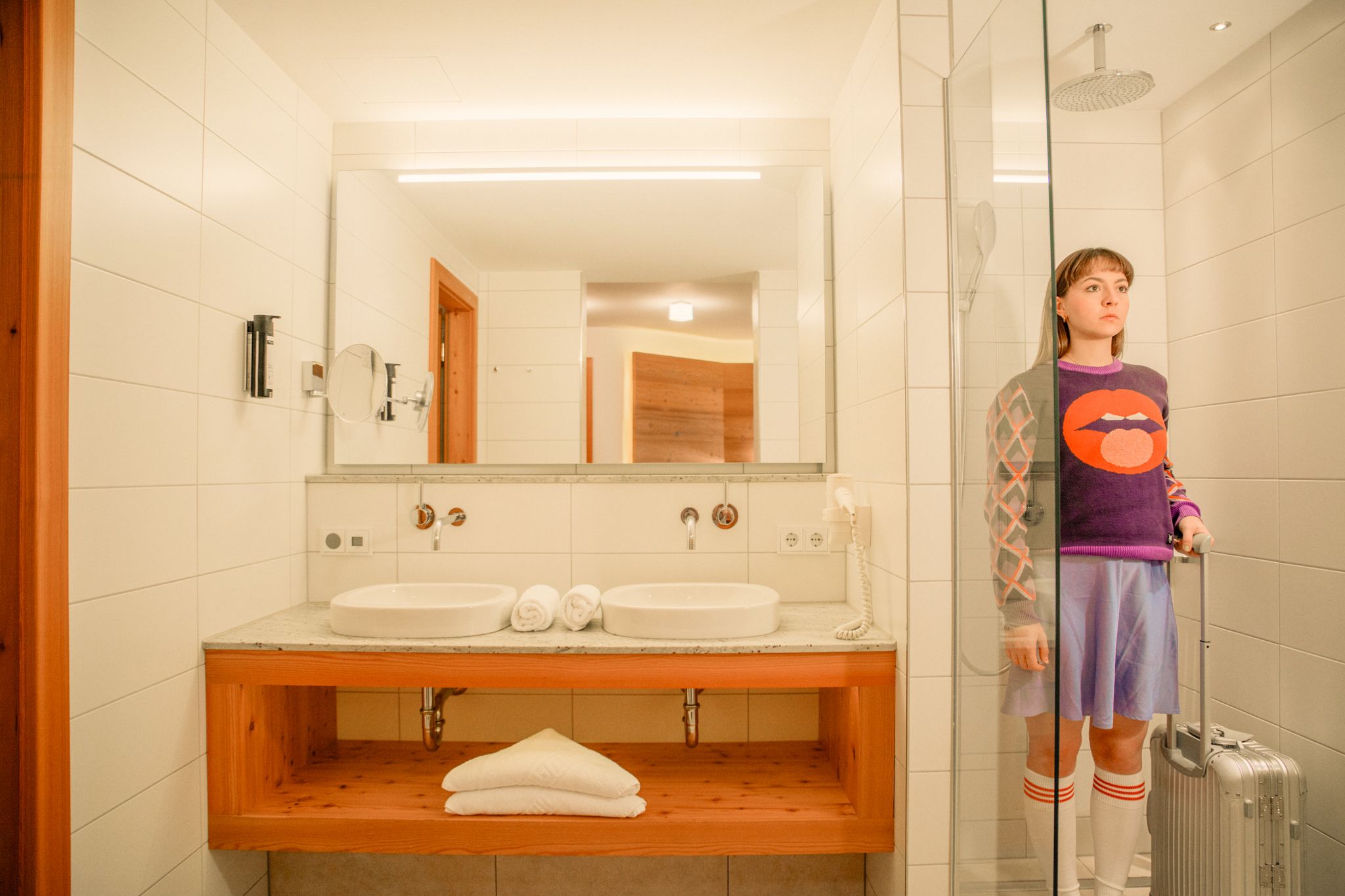 Elegantes Badezimmer mit modernen Annehmlichkeiten im Glemmtalerhof in Hinterglemm.